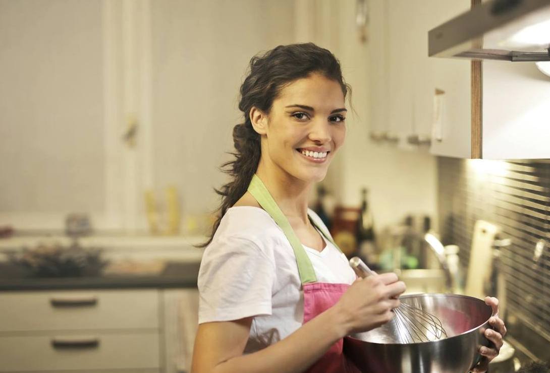 MCPA staff guiding an arts activity